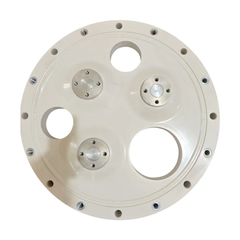 Трехполюсный чашечный изолятор с отверстиями (3)